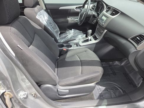 Used 2013 Nissan Sentra SR w/ Premium Pkg FWD image 27