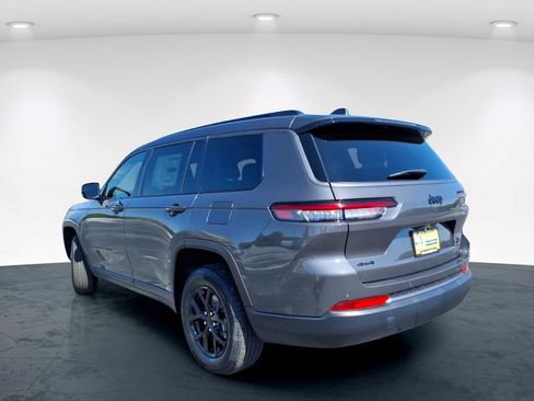New 2026 Jeep Grand Cherokee L 4WD image 7