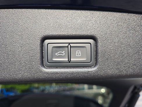 Used 2025 Audi Q5 Prestige AWD/4WD image 13