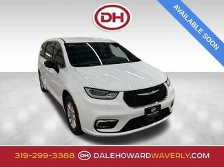 New 2026 Chrysler Pacifica Select FWD video 1