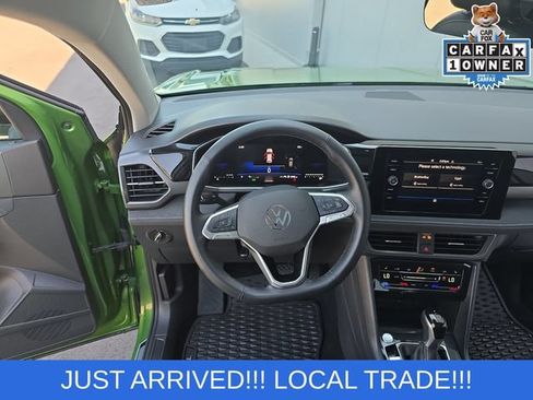 Used 2025 Volkswagen Taos SE FWD image 12