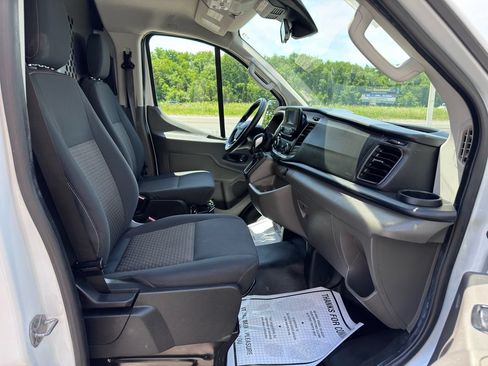 Used 2023 Ford Transit 250 Low Roof w/ Exterior Upgrade Package RWD image 28