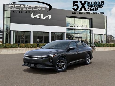New 2026 Kia K4 FWD image 1