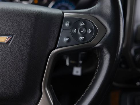 Used 2018 Chevrolet Silverado 1500 High Country image 41