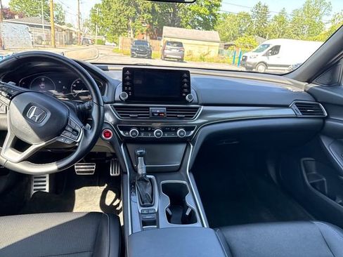 Used 2021 Honda Accord Sport image 12