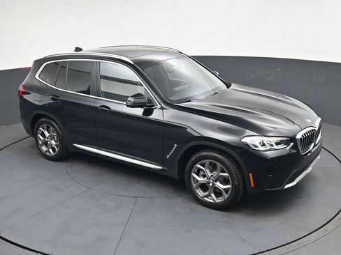 Used 2023 BMW X3 xDrive30i w/ Premium Package w/ZPA AWD/4WD image 23