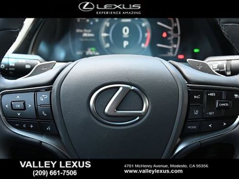 Used 2025 Lexus ES 350 w/ Premium Package FWD image 10