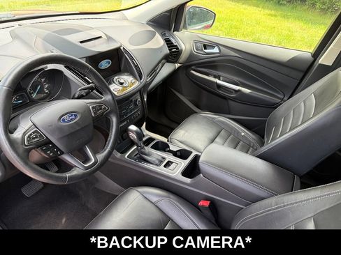 Used 2018 Ford Escape Titanium w/ Ford Safe & Smart Package AWD/4WD image 6