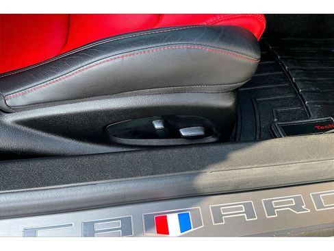 Used 2020 Chevrolet Camaro SS RWD image 44