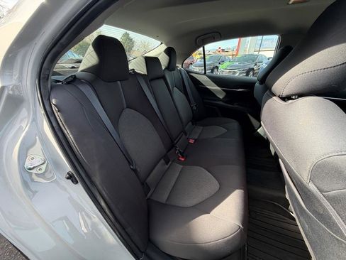 Used 2022 Toyota Camry LE image 12