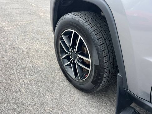 Used 2020 Jeep Grand Cherokee Trailhawk AWD/4WD image 35