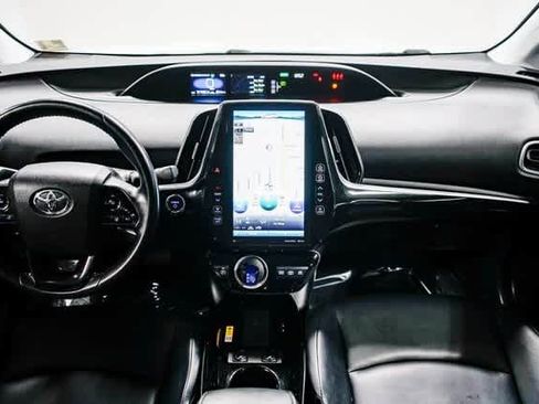 Certified 2022 Toyota Prius Prime XLE image 11