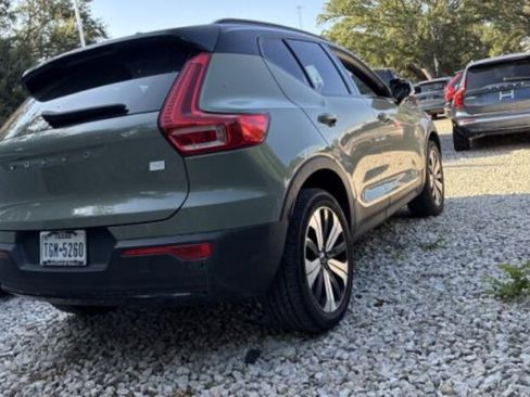 Used 2023 Volvo XC40 Recharge Plus AWD/4WD image 6