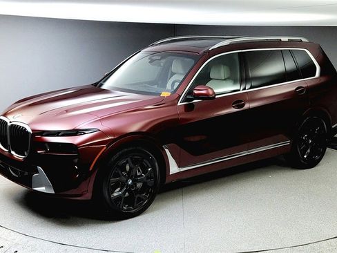 Used 2025 BMW X7 xDrive40i image 14