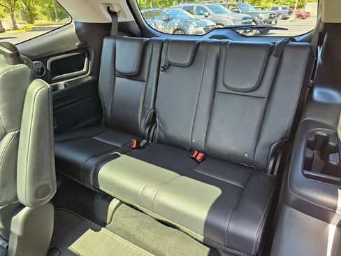 Used 2023 Subaru Ascent Touring AWD/4WD image 18