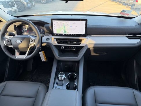 New 2026 Ford Explorer Active w/ Active Comfort Package RWD image 12