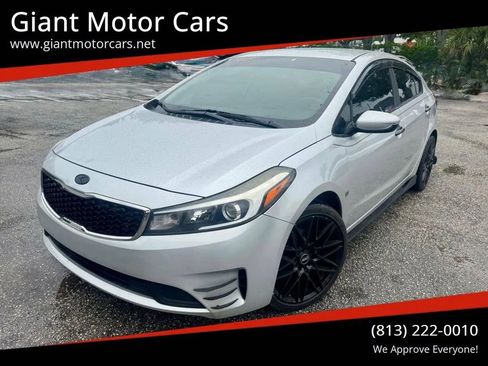 Used 2017 Kia Forte LX FWD image 1