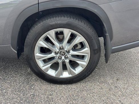 Used 2023 Toyota Highlander Limited AWD/4WD image 9