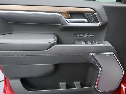 Used 2025 Chevrolet Silverado 1500 High Country RWD image 11