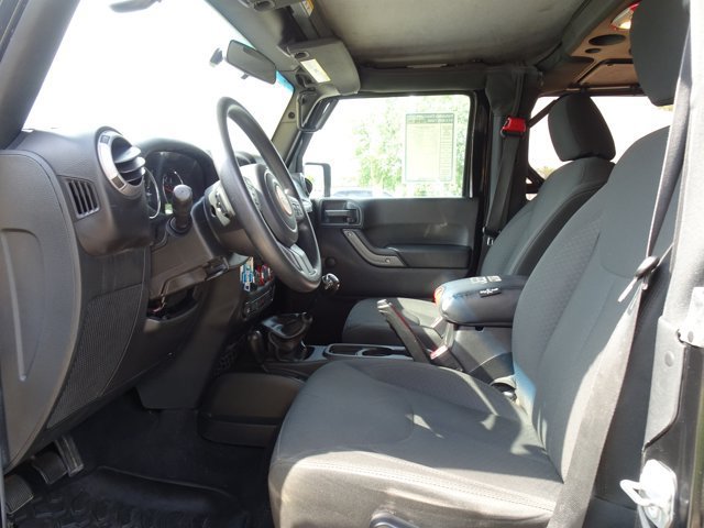 Used 2016 Jeep Wrangler Sport AWD/4WD image 9