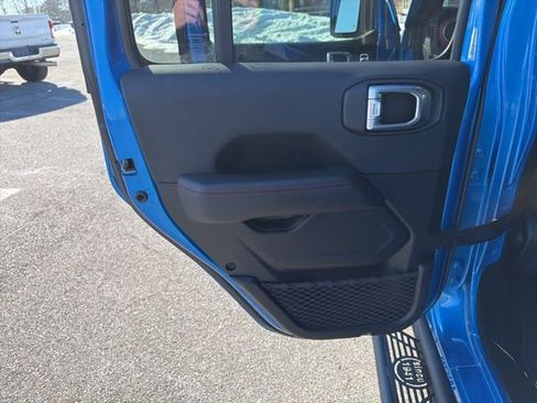 Used 2022 Jeep Wrangler Unlimited Rubicon w/ Steel Bumper Group image 13