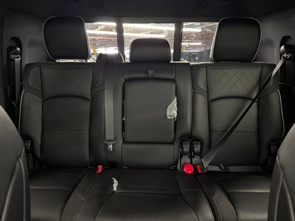 New 2027 RAM 2500 Limited AWD/4WD image 24