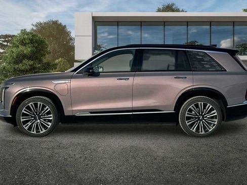 New 2026 Cadillac Vistiq Premium Luxury w/ LPO, Floor Liner Package image 7