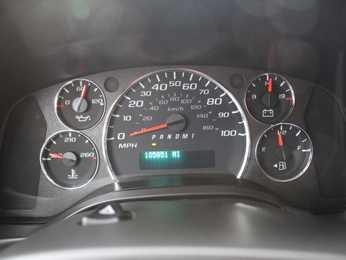 Used 2022 Chevrolet Express 2500 2500 WORK VAN w/ Driver Convenience Package image 14