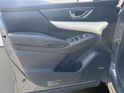 Used 2020 Subaru Ascent Limited w/ Technology Package image 18