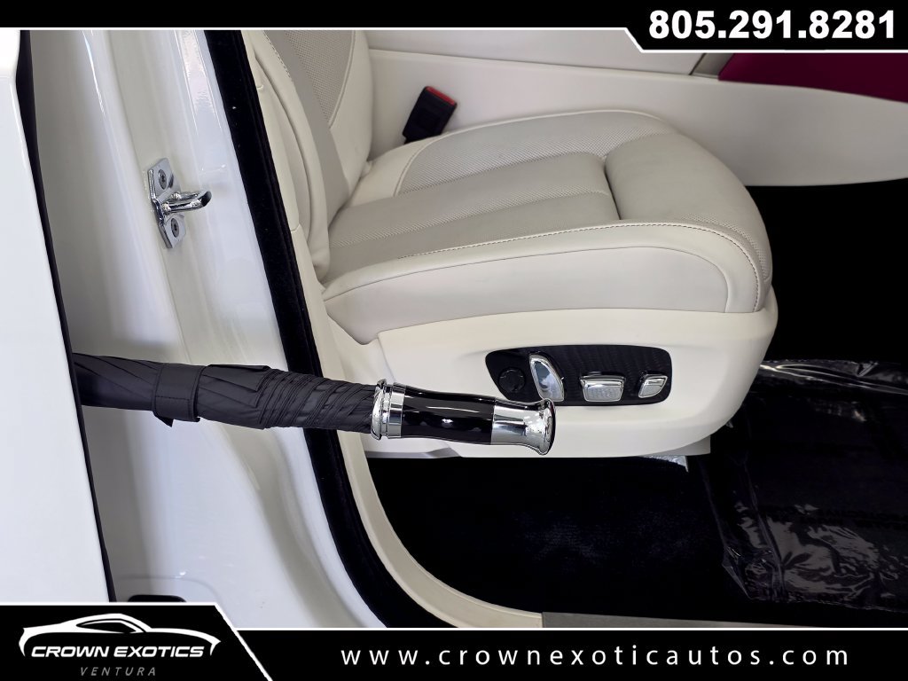Used 2026 Rolls-Royce Cullinan AWD/4WD image 14