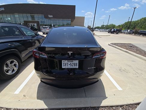 Used 2023 Tesla Model Y Long Range AWD/4WD image 8