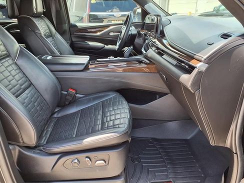 Used 2021 Cadillac Escalade Sport Platinum AWD/4WD image 9