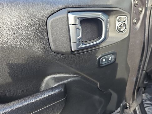 Used 2023 Jeep Gladiator Rubicon w/ Trailer Tow Package image 28