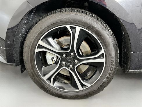 Used 2019 Ford Edge ST w/ Equipment Group 401A image 32