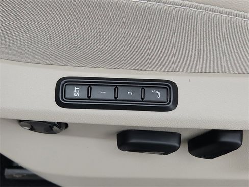 New 2025 Volkswagen Atlas SEL Premium R-Line image 13