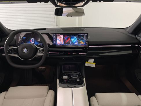 Used 2026 BMW 530i w/ Premium Package image 15