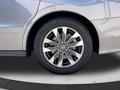 Used 2024 Honda Odyssey EX-L image 35