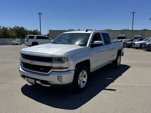 Used 2017 Chevrolet Silverado 1500 LT w/ All Star Edition AWD/4WD image 5