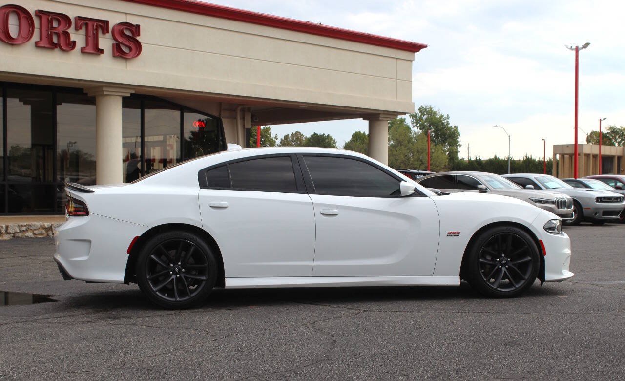 Used 2019 Dodge Charger Scat Pack RWD image 3