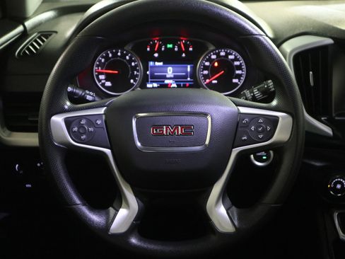 Used 2022 GMC Terrain SLE image 17