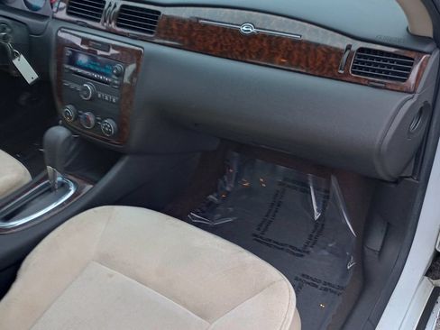 Used 2014 Chevrolet Impala Limited LS FWD image 20