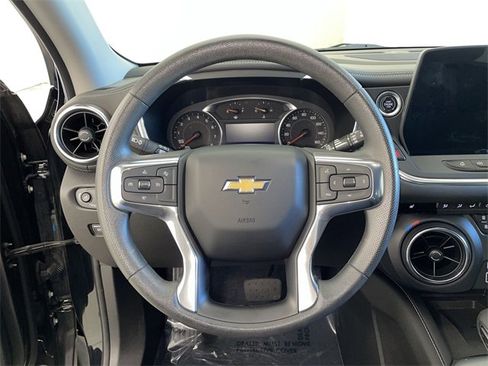 Certified 2024 Chevrolet Blazer LT w/ Convenience Package image 32