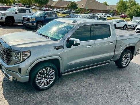 Used 2024 GMC Sierra 1500 Denali Ultimate AWD/4WD image 4