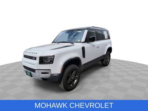 Used 2021 Land Rover Defender 110 AWD/4WD image 4