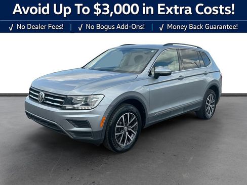 Used 2020 Volkswagen Tiguan SE w/ Panoramic Sunroof Package FWD image 1