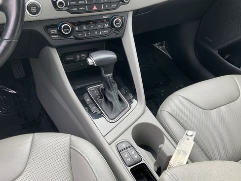 Used 2019 Kia Niro EX Premium w/ Sunroof Package image 42