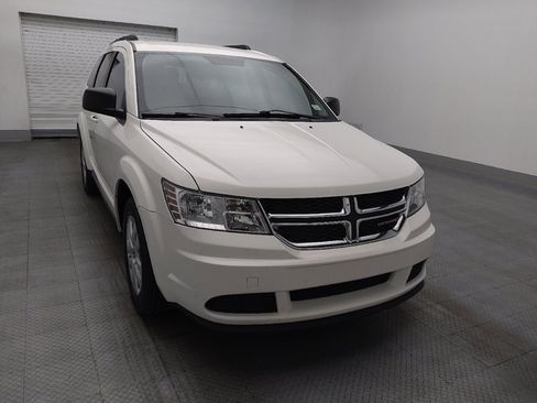 Used 2016 Dodge Journey SE w/ Flexible Seating Group image 14