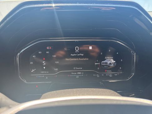 Used 2024 GMC Sierra 1500 Elevation RWD image 11