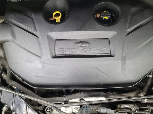 Used 2019 Ford Escape Titanium image 30