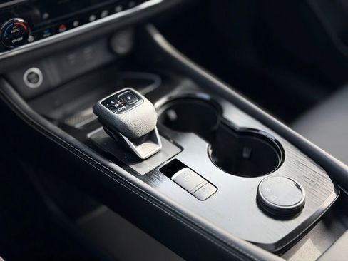 Used 2023 Nissan Rogue Platinum w/ Platinum Premium Package image 17